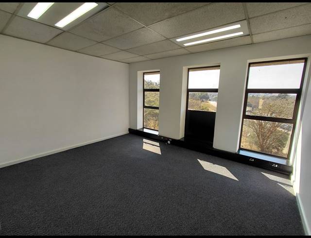 399M² OFFICE TO LET IN HURLINGHAM